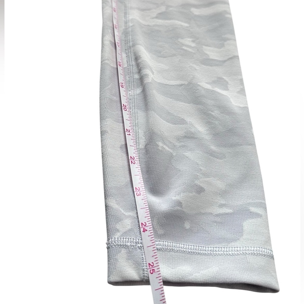 Lululemon Wunder Under HR Tight 25" Camo Jacquard Alpine White Starlight Size 8 - Picture 3 of 6